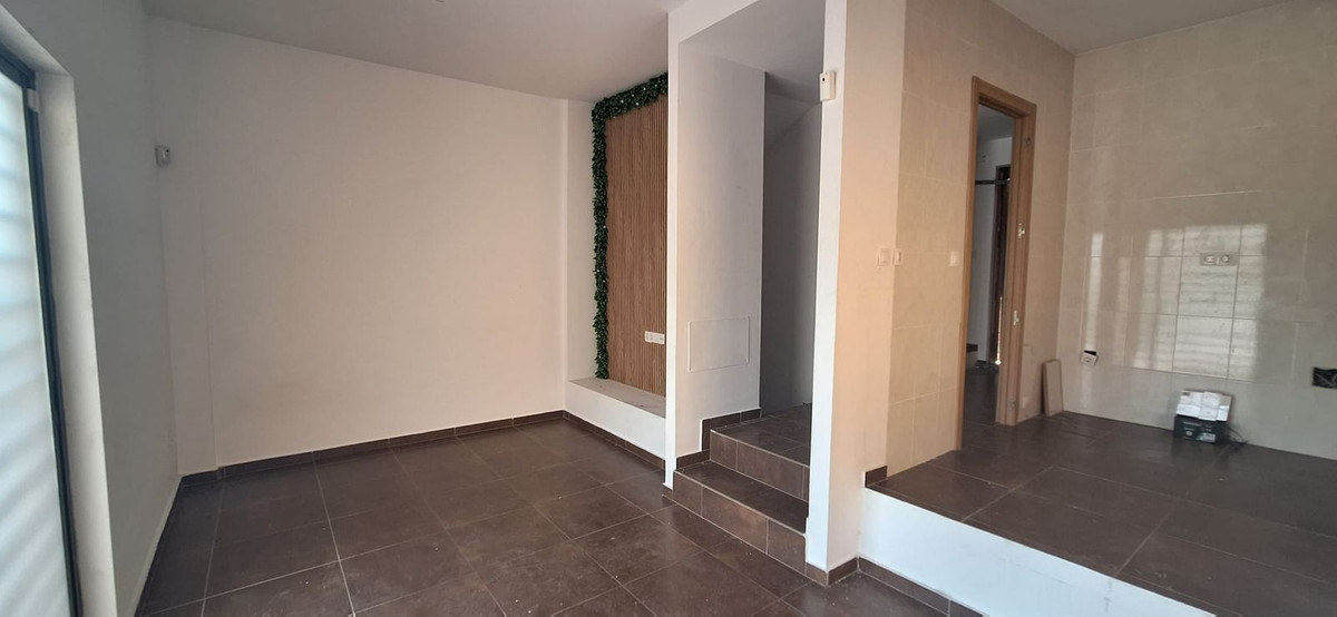 Se vende Villa - Chalet de 3 dormitorios en Costa Del Sol, Málaga, España