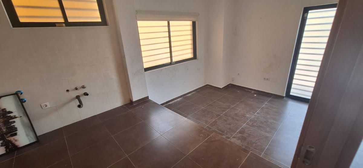 Se vende Villa - Chalet de 3 dormitorios en Costa Del Sol, Málaga, España