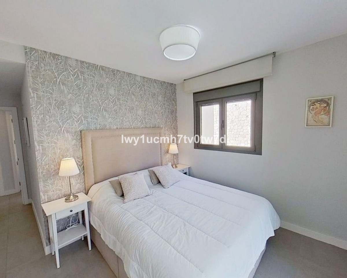 3 Bed Apartment for sale in Arroyo De La Miel Costa Del Sol, Málaga, Spain