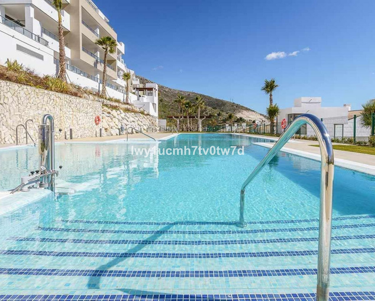 3 Bed Apartment for sale in Arroyo De La Miel Costa Del Sol, Málaga, Spain