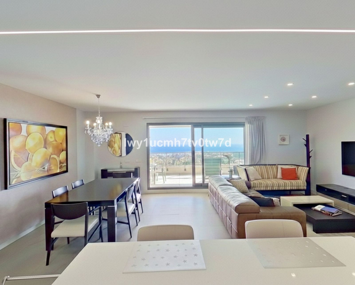 3 Bed Apartment for sale in Arroyo De La Miel Costa Del Sol, Málaga, Spain
