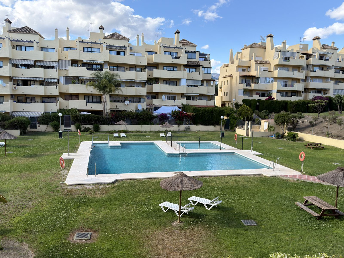 2 Bed Apartment for sale in Estepona Costa Del Sol, Málaga, Spain