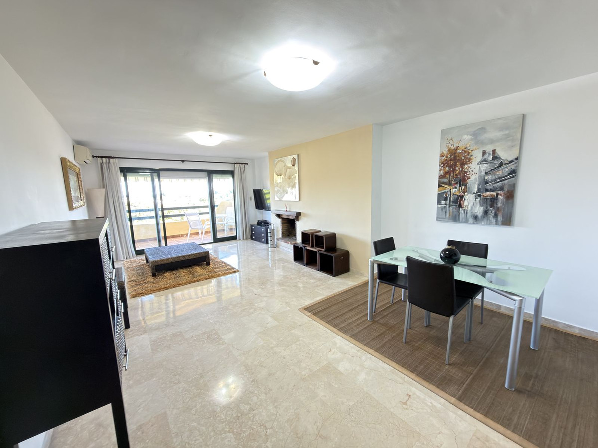 2 Bed Apartment for sale in Estepona Costa Del Sol, Málaga, Spain