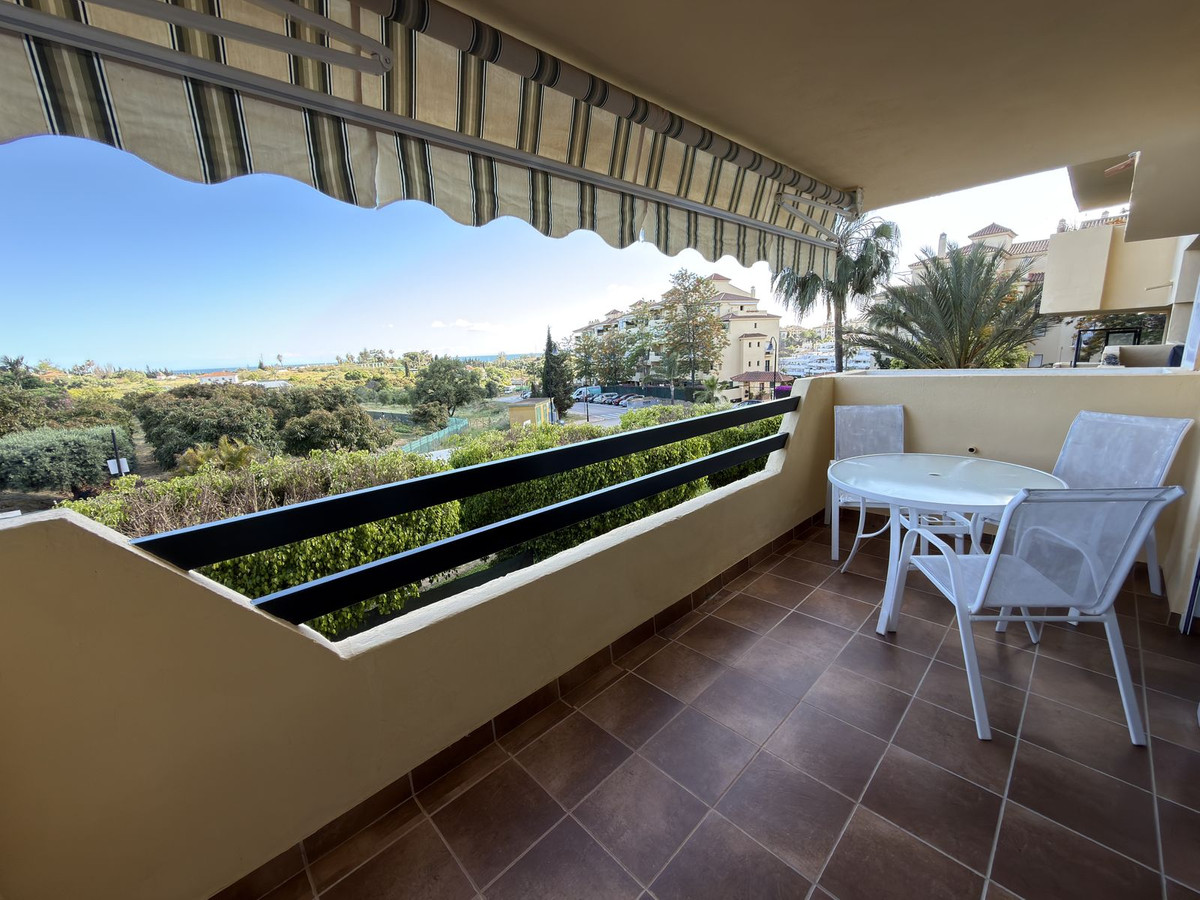 2 Bed Apartment for sale in Estepona Costa Del Sol, Málaga, Spain
