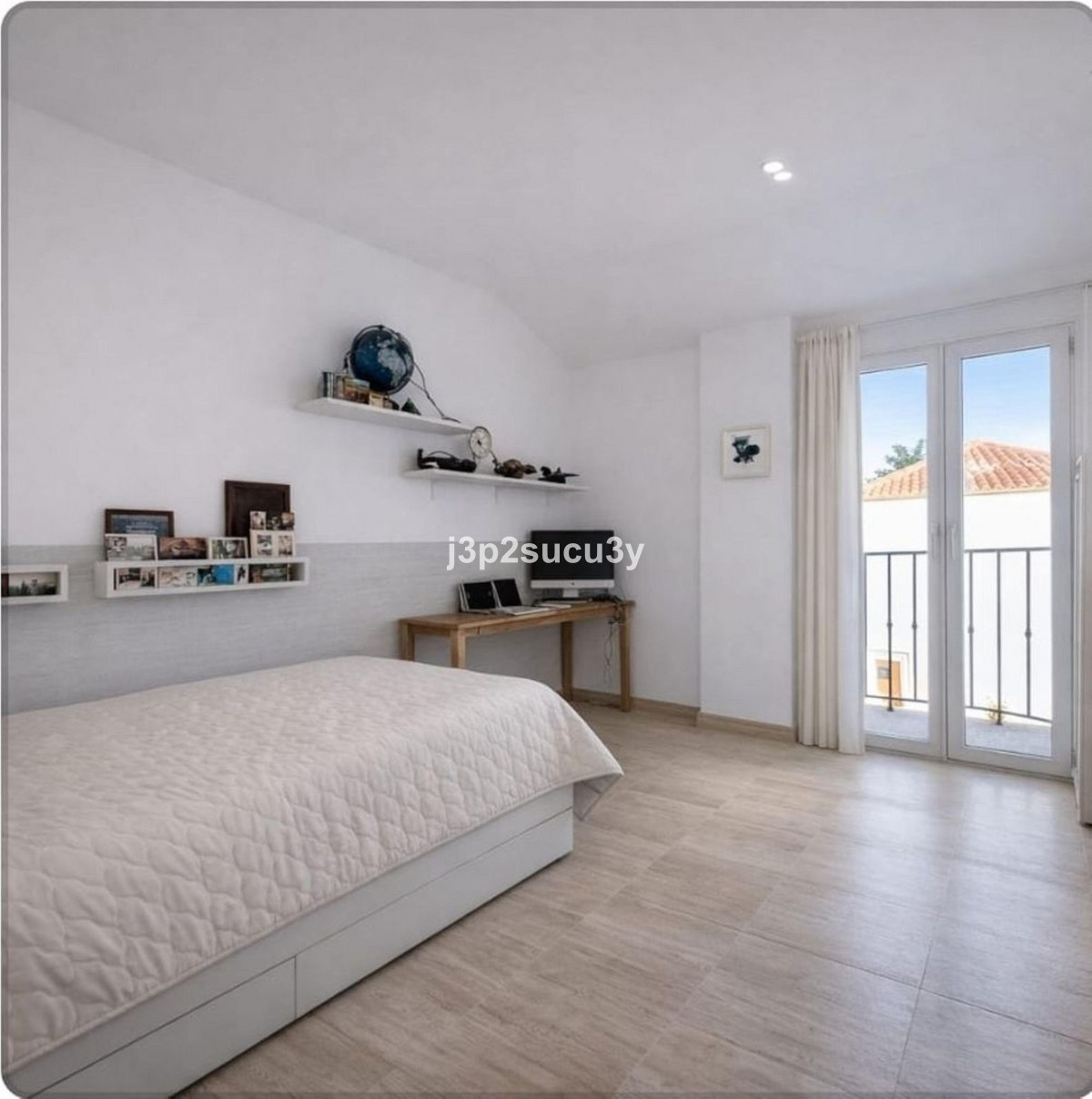 4 Bed Townhouse for sale in Selwo Costa Del Sol, Málaga, Spain