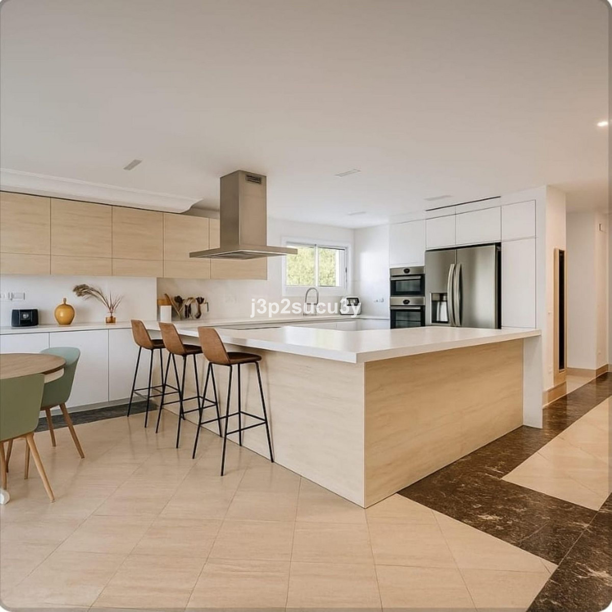 4 Bed Townhouse for sale in Selwo Costa Del Sol, Málaga, Spain