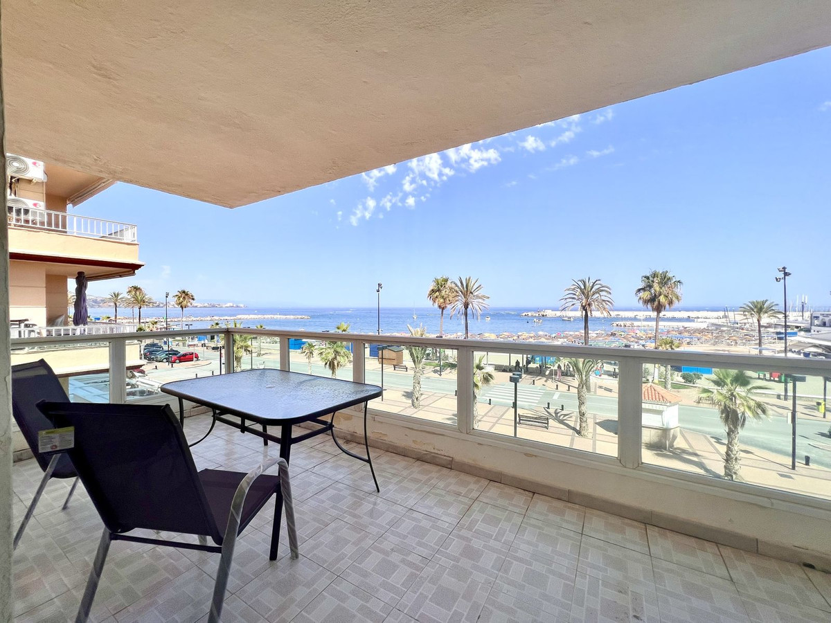 3 Bed Apartment for sale in Fuengirola Costa Del Sol, Málaga, Spain