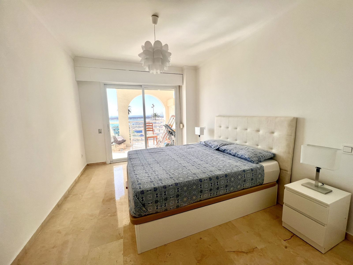 3 Bed Apartment for sale in Fuengirola Costa Del Sol, Málaga, Spain