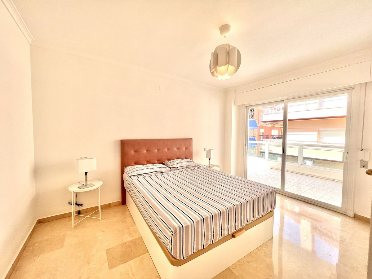 3 Bed Apartment for sale in Fuengirola Costa Del Sol, Málaga, Spain