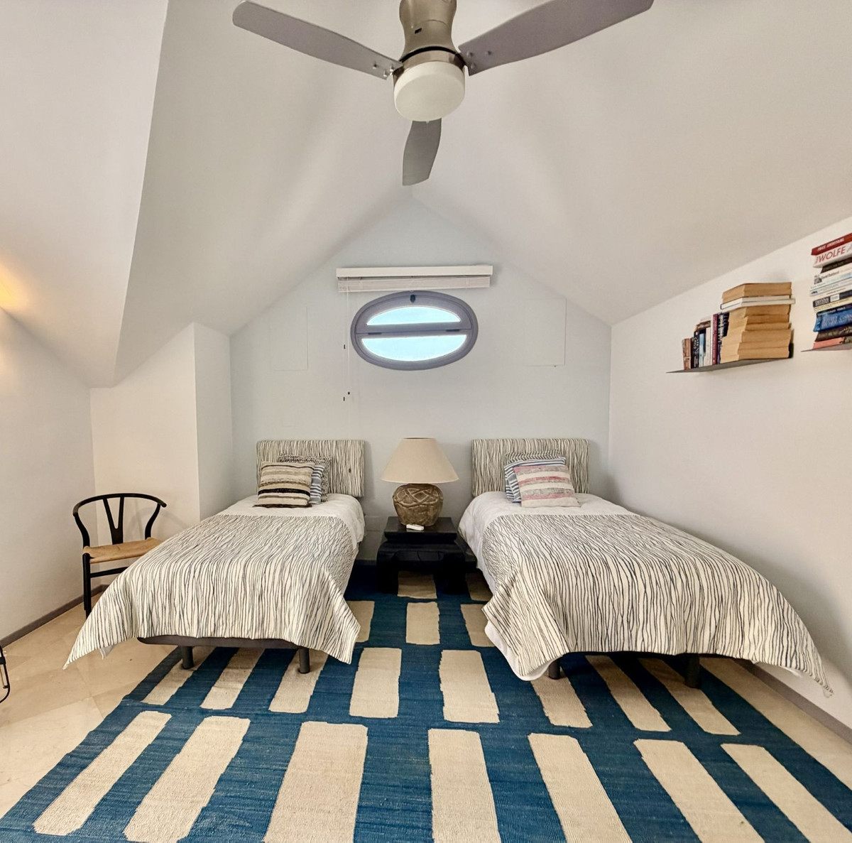 5 Bed Apartment for sale in Nueva Andalucía Costa Del Sol, Málaga, Spain