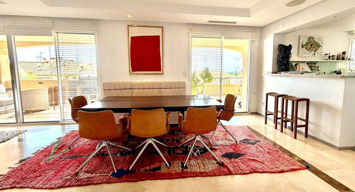 5 Bed Apartment for sale in Nueva Andalucía Costa Del Sol, Málaga, Spain