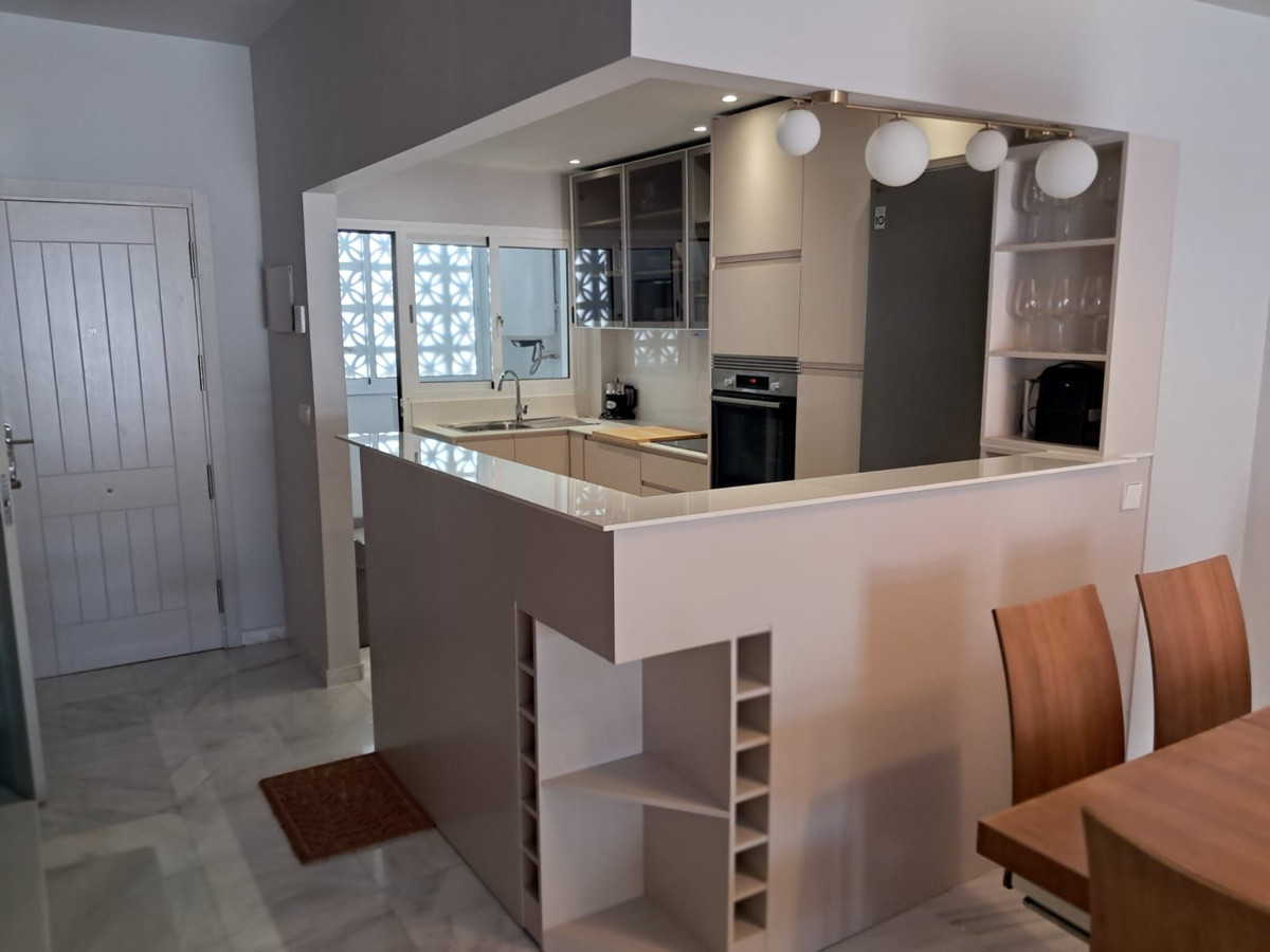 Se vende Villa - Chalet de 3 dormitorios en Costa Del Sol, Málaga, España