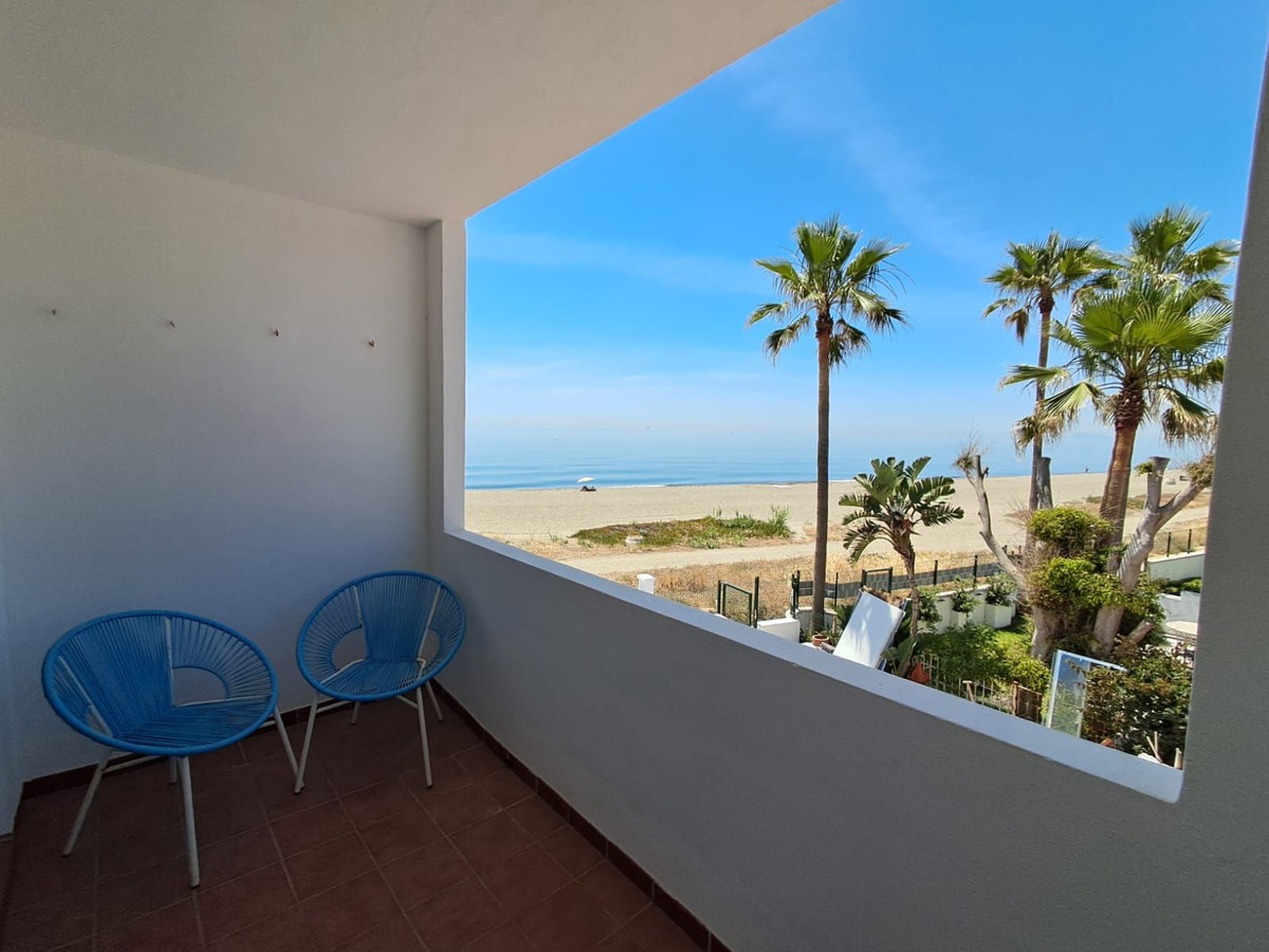 Se vende Villa - Chalet de 3 dormitorios en Costa Del Sol, Málaga, España
