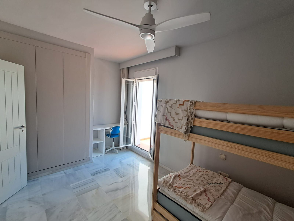 Se vende Villa - Chalet de 3 dormitorios en Costa Del Sol, Málaga, España