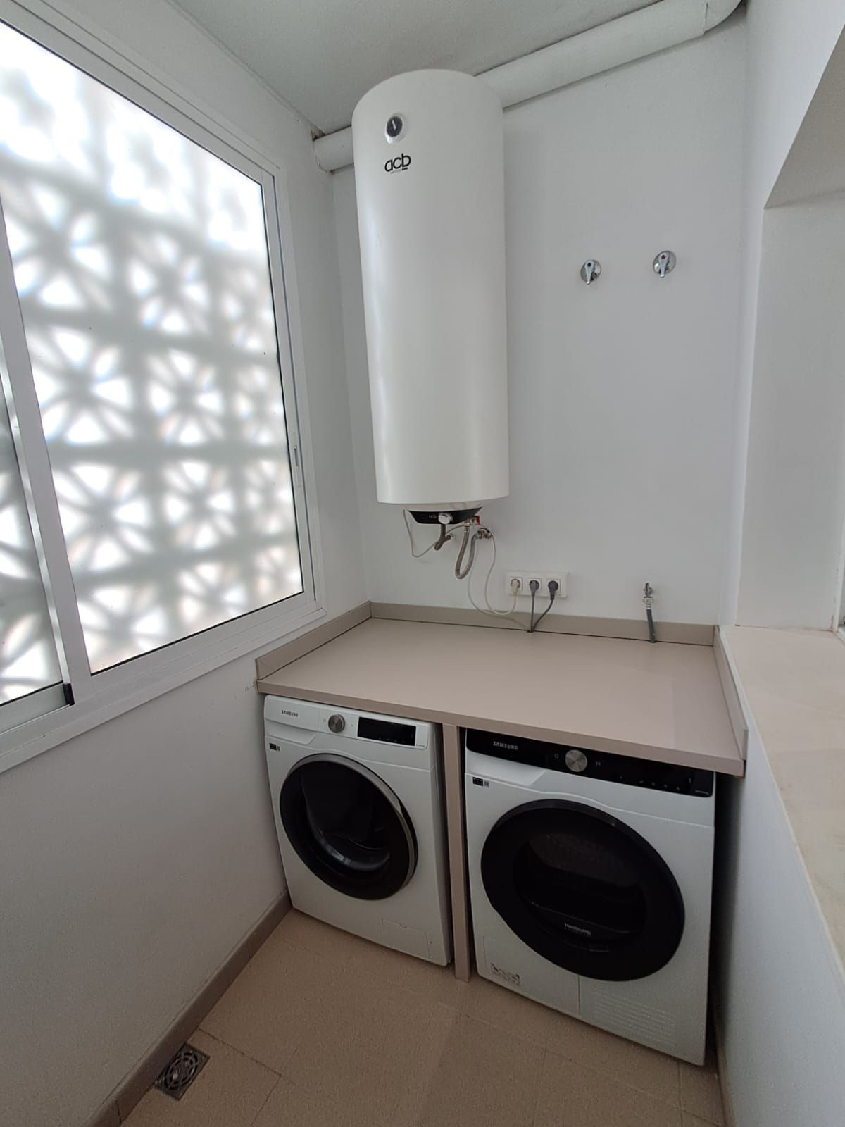 Se vende Villa - Chalet de 3 dormitorios en Costa Del Sol, Málaga, España