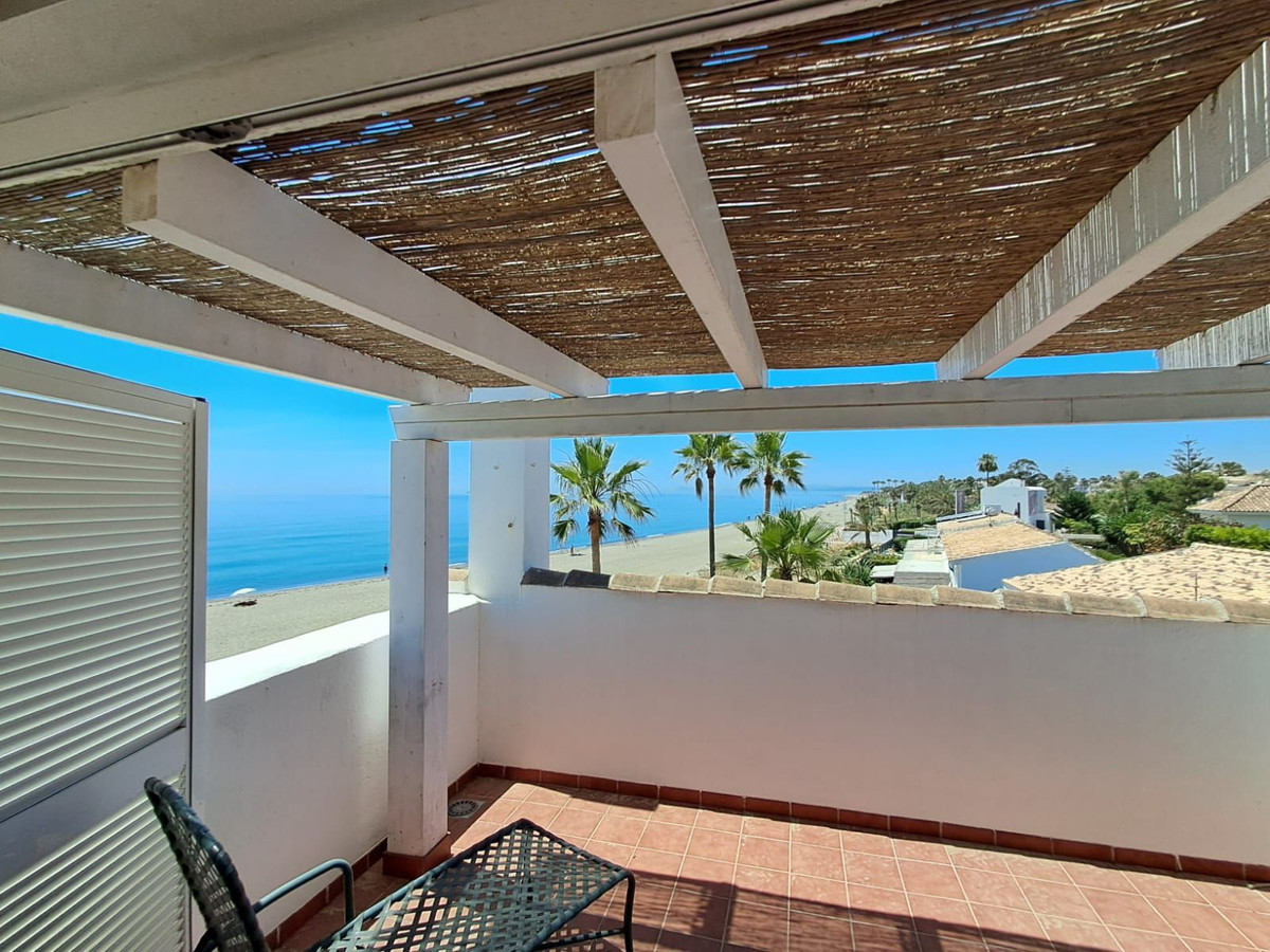 Se vende Villa - Chalet de 3 dormitorios en Costa Del Sol, Málaga, España
