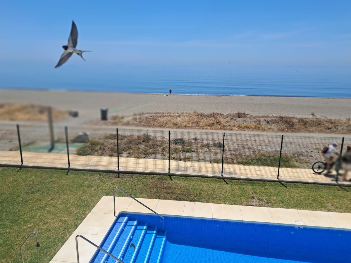 Se vende Villa - Chalet de 3 dormitorios en Costa Del Sol, Málaga, España