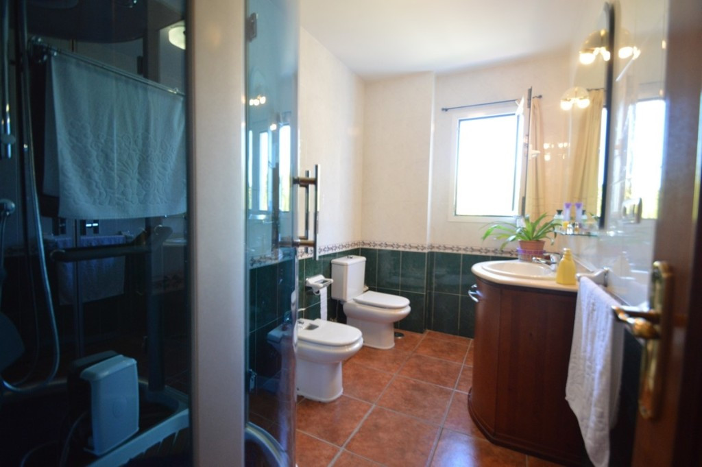 6 Bed Townhouse for sale in Benalmadena Costa Del Sol, Málaga, Spain