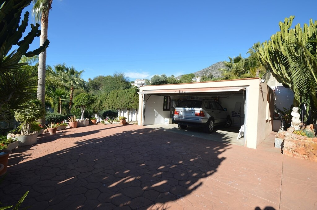 6 Bed Townhouse for sale in Benalmadena Costa Del Sol, Málaga, Spain