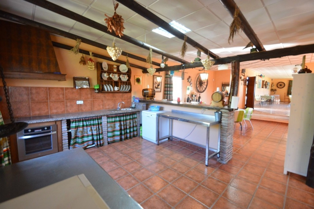 6 Bed Townhouse for sale in Benalmadena Costa Del Sol, Málaga, Spain