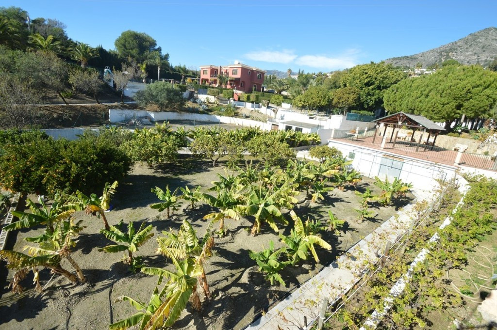 6 Bed Townhouse for sale in Benalmadena Costa Del Sol, Málaga, Spain