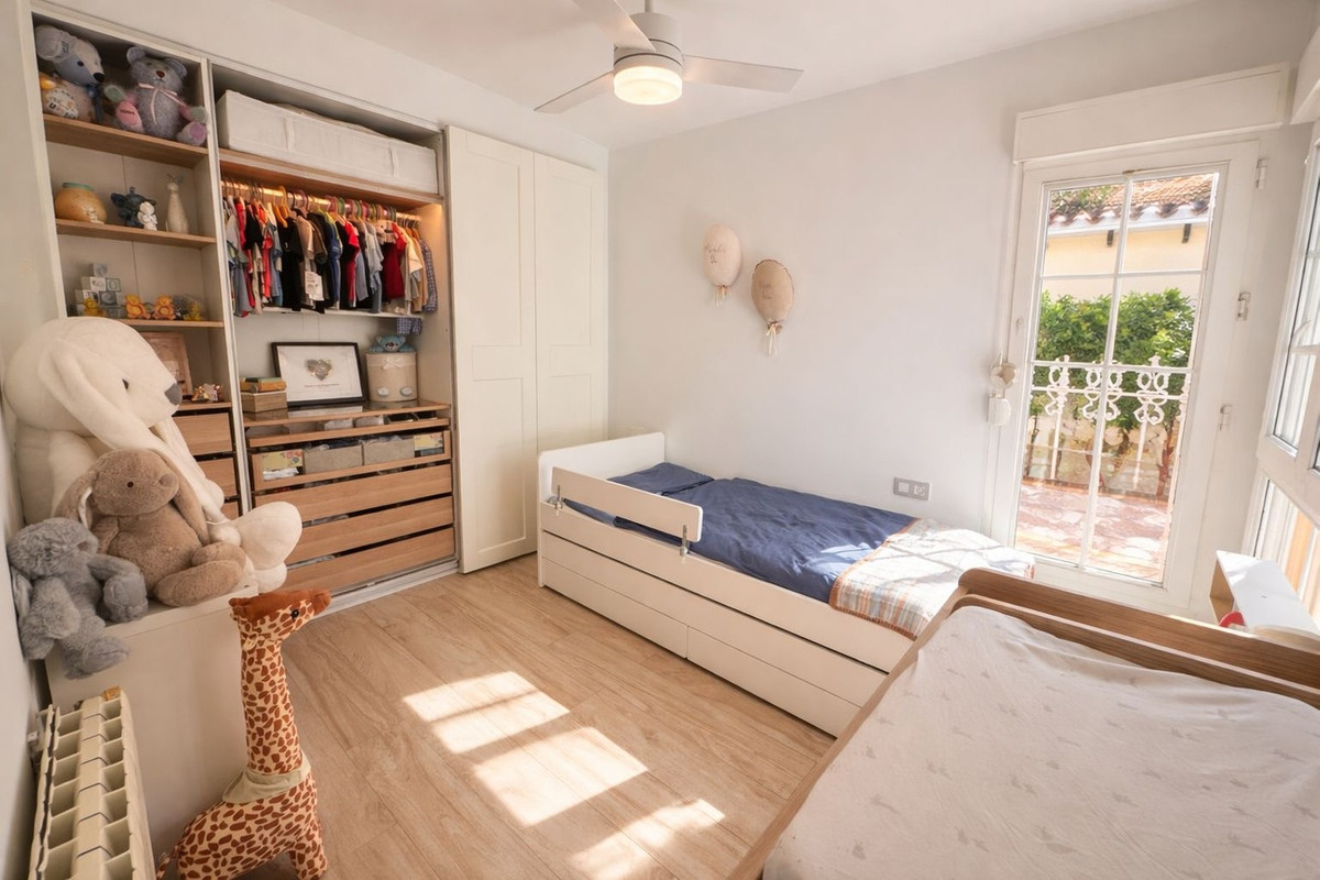 Se vende Villa - Chalet de 3 dormitorios en Costa Blanca, Alicante, España
