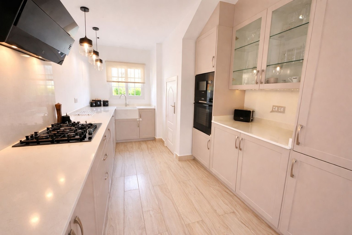 Se vende Villa - Chalet de 3 dormitorios en Costa Blanca, Alicante, España