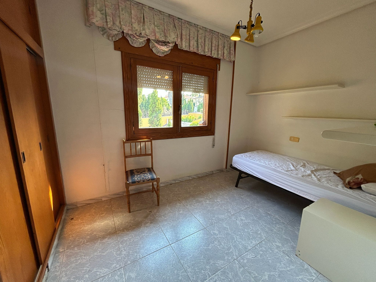 Se vende Villa - Chalet de 6 dormitorios en Costa Blanca, Alicante, España
