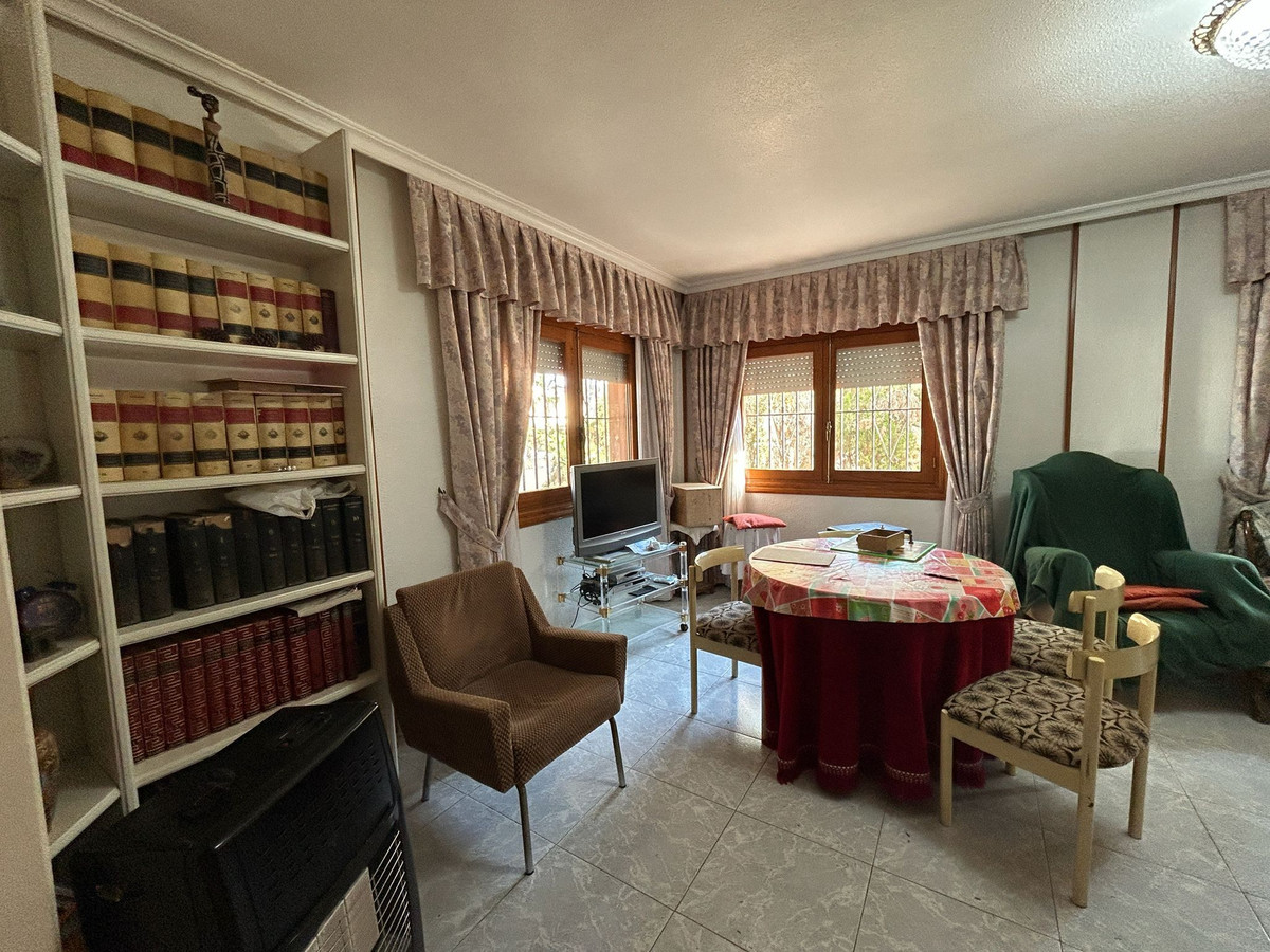 Se vende Villa - Chalet de 6 dormitorios en Costa Blanca, Alicante, España