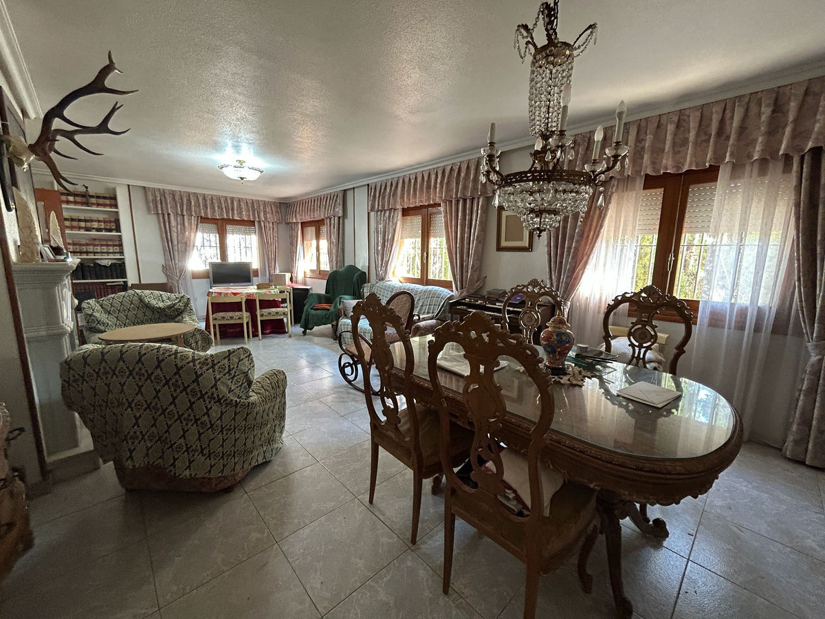 Se vende Villa - Chalet de 6 dormitorios en Costa Blanca, Alicante, España