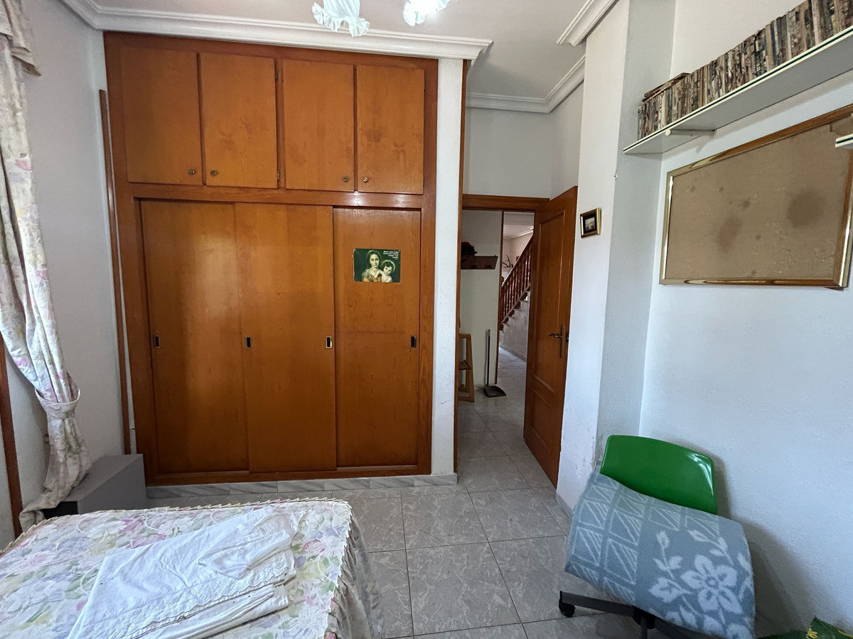 Se vende Villa - Chalet de 6 dormitorios en Costa Blanca, Alicante, España