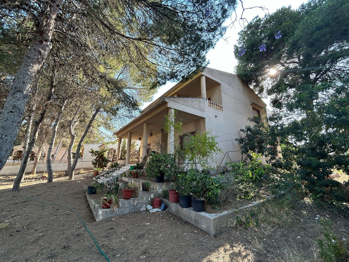 Se vende Villa - Chalet de 6 dormitorios en Costa Blanca, Alicante, España
