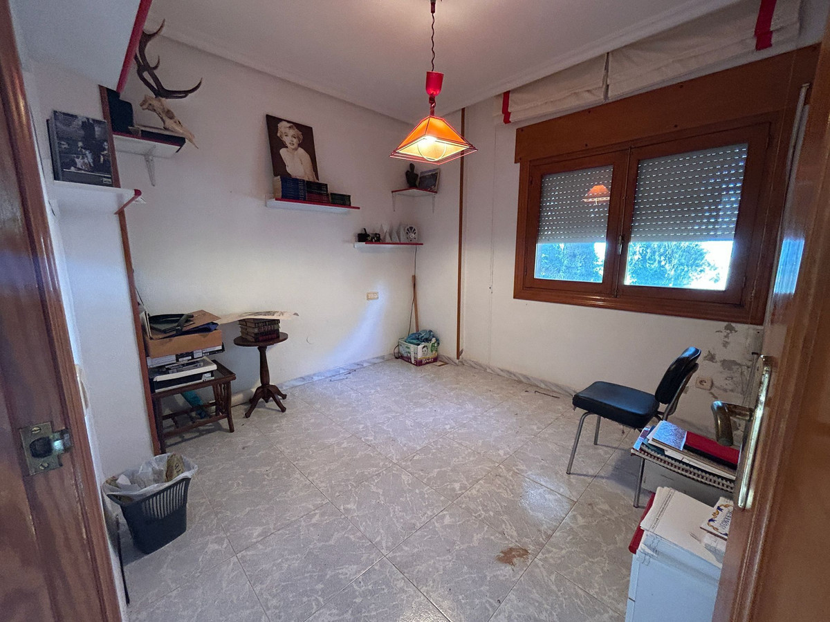 Se vende Villa - Chalet de 6 dormitorios en Costa Blanca, Alicante, España