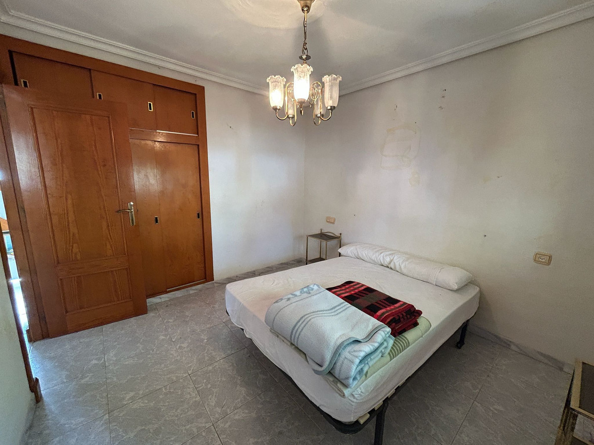 Se vende Villa - Chalet de 6 dormitorios en Costa Blanca, Alicante, España