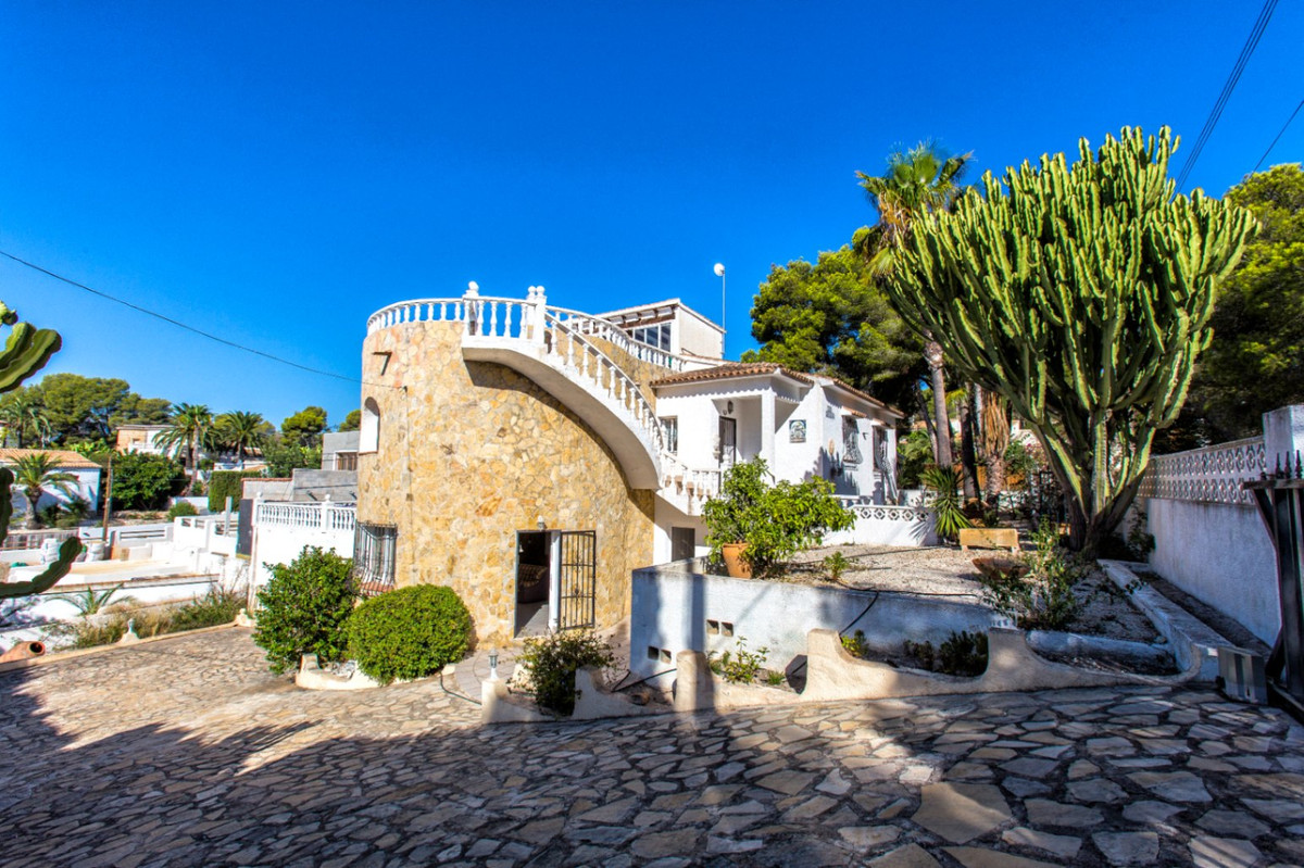 Se vende Villa - Chalet de 4 dormitorios en Costa Blanca, Alicante, España