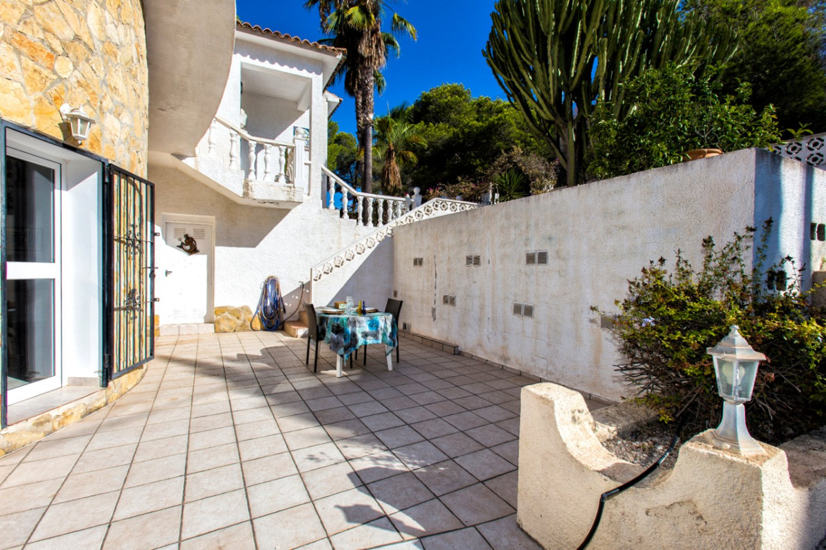 Se vende Villa - Chalet de 4 dormitorios en Costa Blanca, Alicante, España