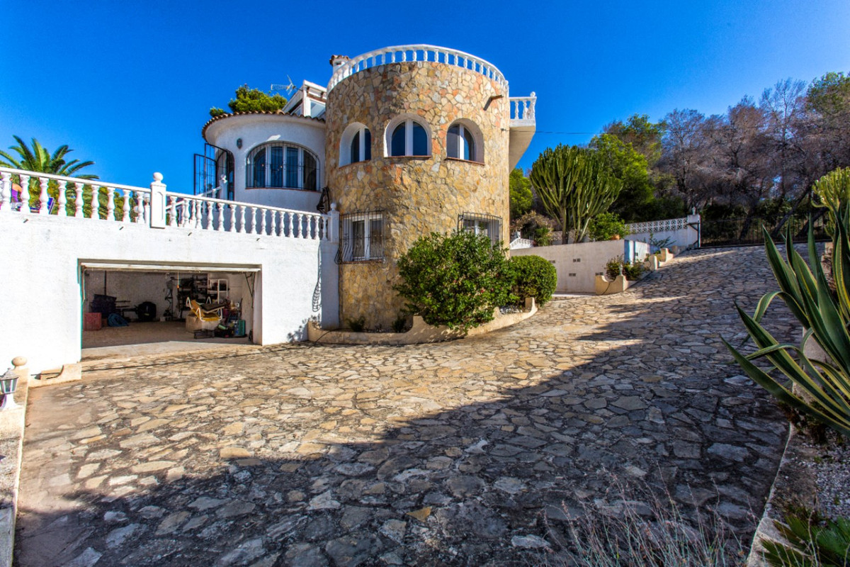 Se vende Villa - Chalet de 4 dormitorios en Costa Blanca, Alicante, España