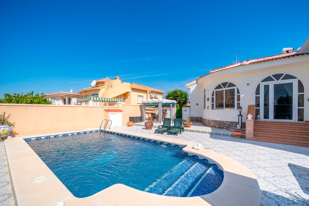 3 Bed Townhouse for sale in Ciudad Quesada Costa Blanca, Alicante, Spain