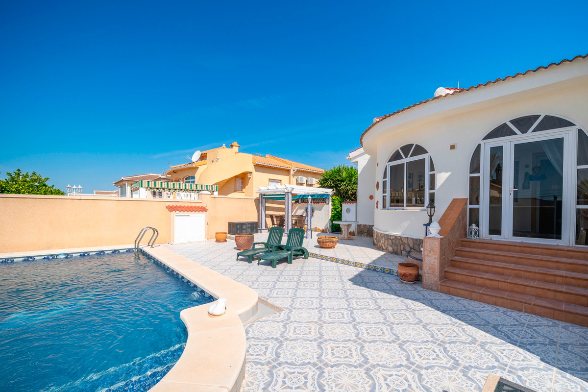 3 Bed Townhouse for sale in Ciudad Quesada Costa Blanca, Alicante, Spain