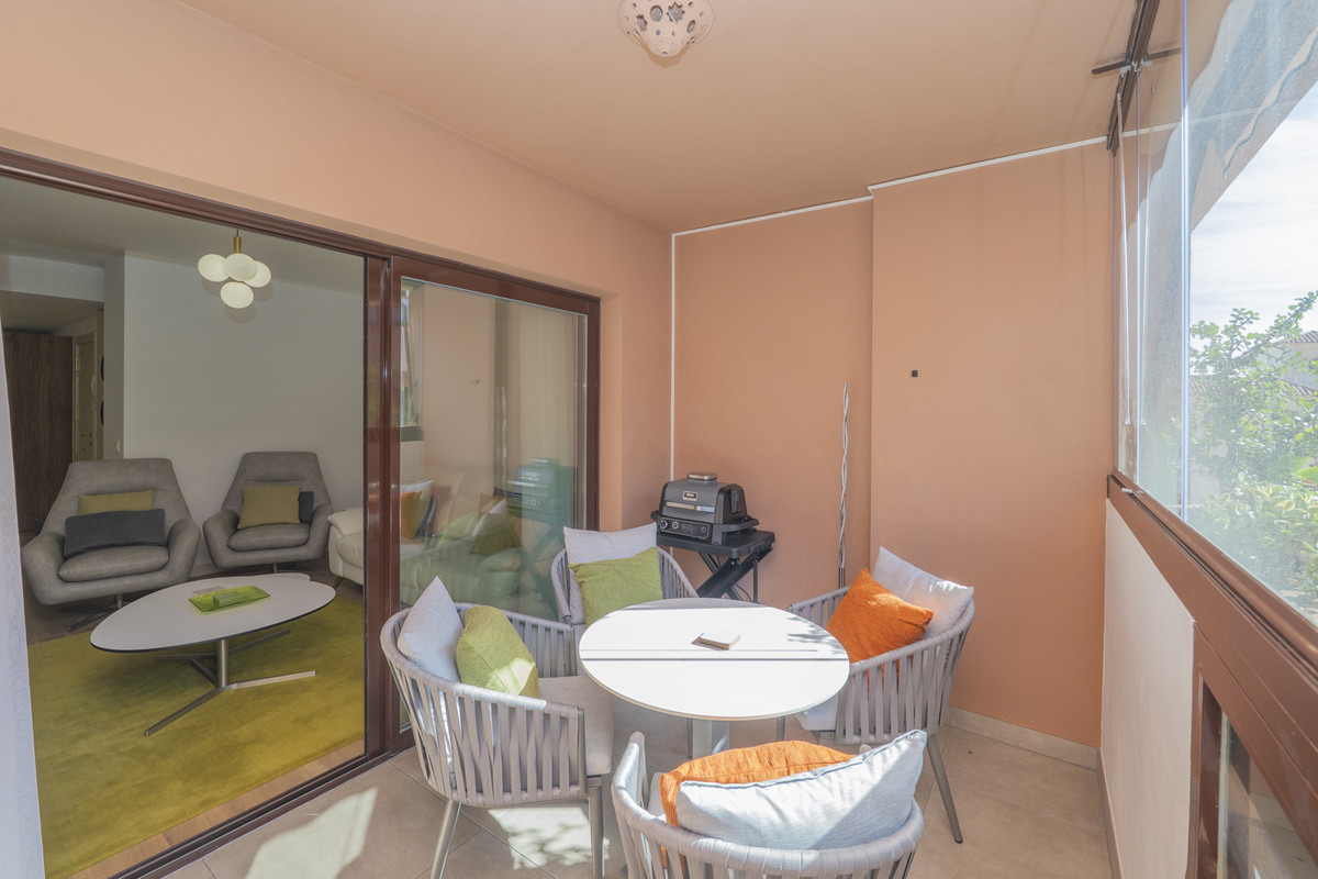 Se vende Apartamento Planta Media de 3 dormitorios en Costa Del Sol, Málaga, España