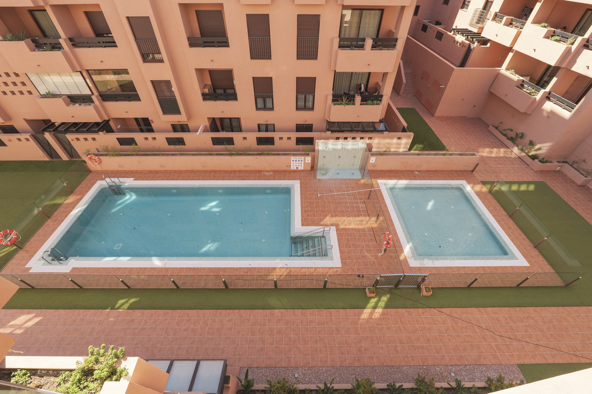 Se vende Apartamento Planta Media de 3 dormitorios en Costa Del Sol, Málaga, España