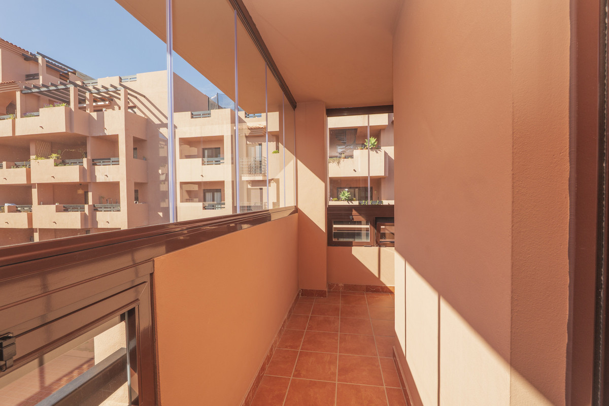 Se vende Apartamento Planta Media de 3 dormitorios en Costa Del Sol, Málaga, España