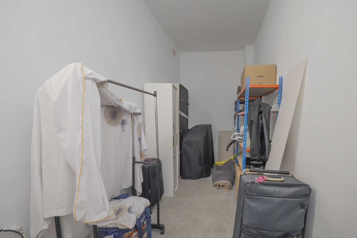Se vende Apartamento Planta Media de 3 dormitorios en Costa Del Sol, Málaga, España