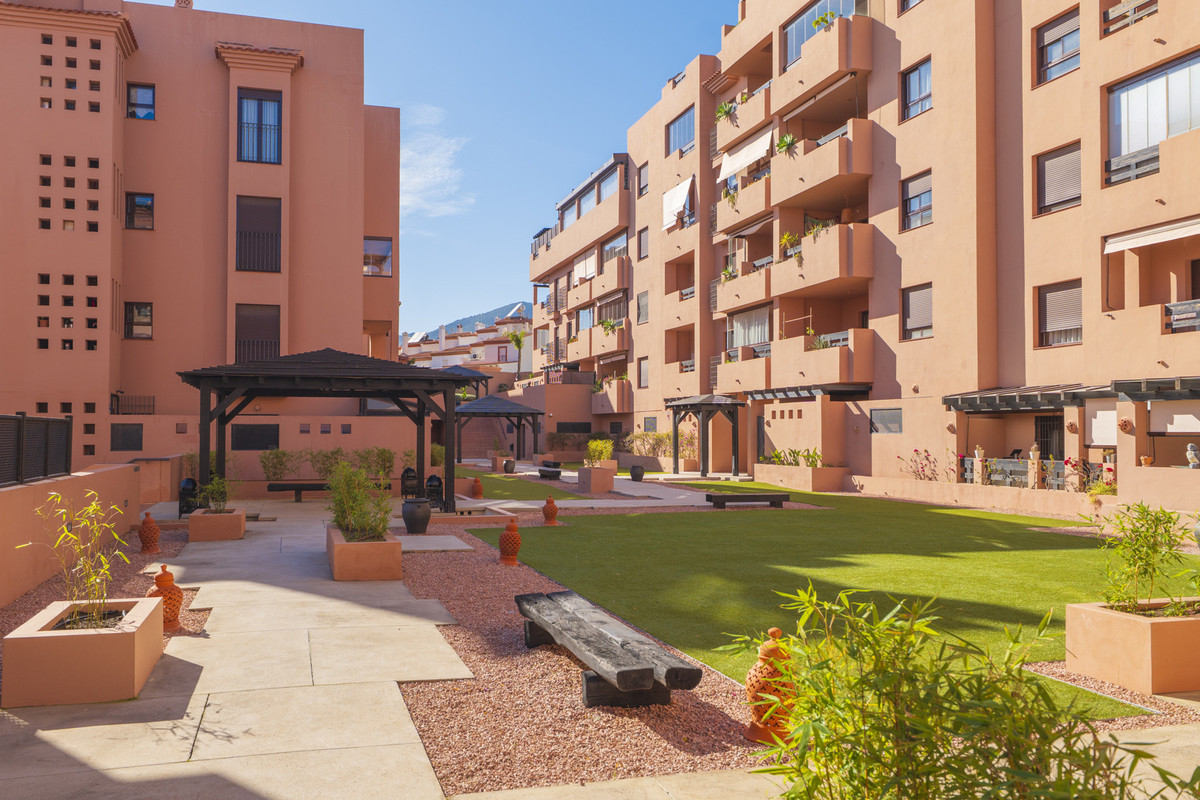 Se vende Apartamento Planta Media de 3 dormitorios en Costa Del Sol, Málaga, España