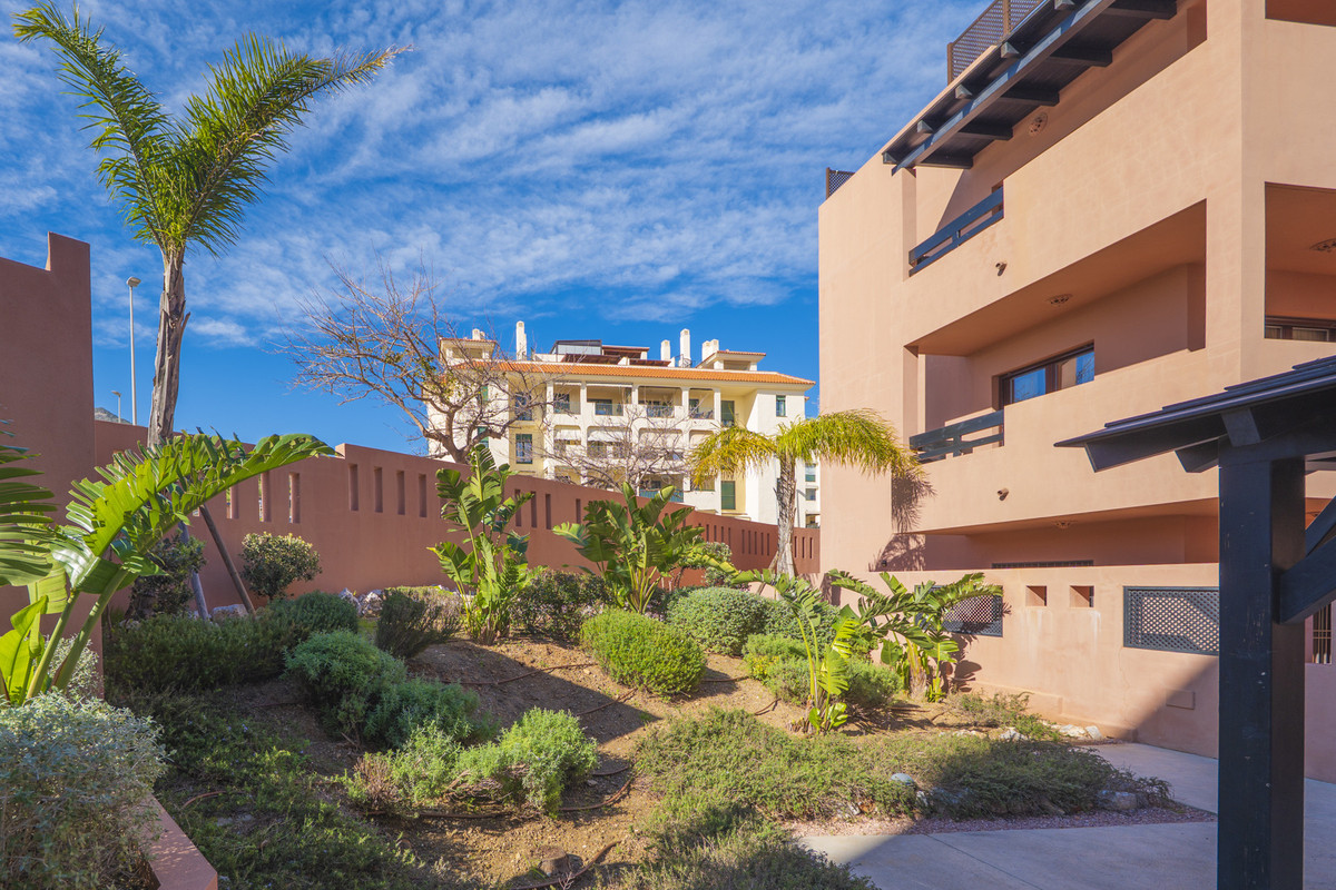 Se vende Apartamento Planta Media de 3 dormitorios en Costa Del Sol, Málaga, España