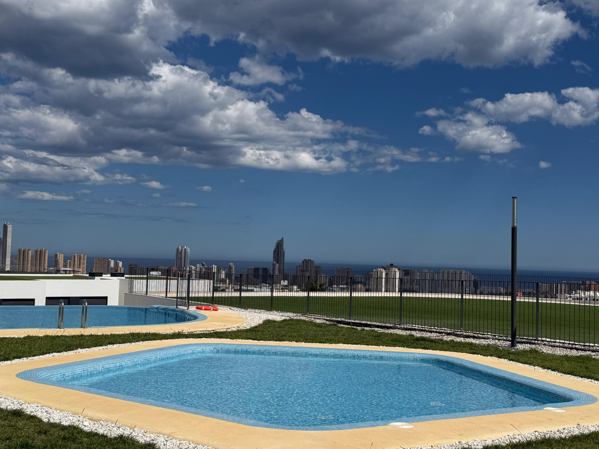 Se vende Apartamento Planta Media de 2 dormitorios en Costa Blanca, Alicante, España