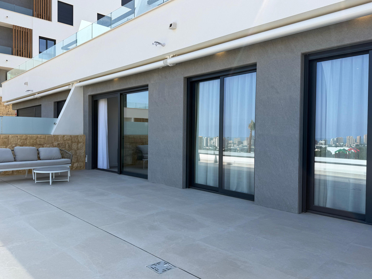 Se vende Apartamento Planta Media de 2 dormitorios en Costa Blanca, Alicante, España