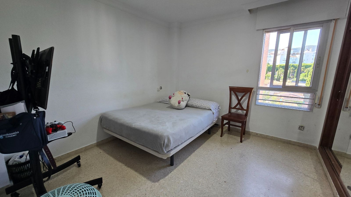4 Bed Apartment for sale in Arroyo De La Miel Costa Del Sol, Málaga, Spain
