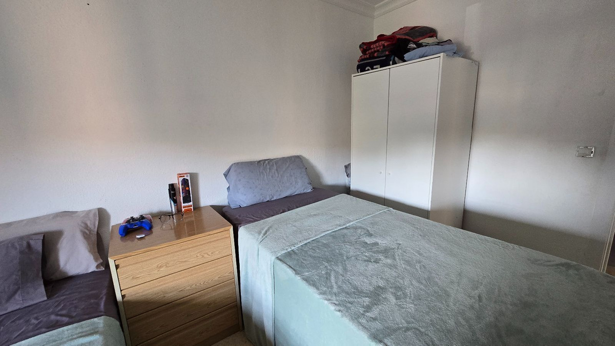 4 Bed Apartment for sale in Arroyo De La Miel Costa Del Sol, Málaga, Spain
