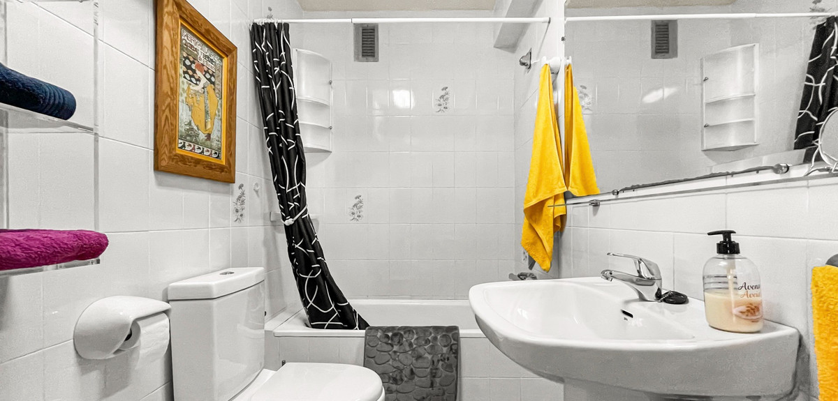 2 Bed Apartment for sale in Mar Azul Costa Blanca, Alicante, Spain